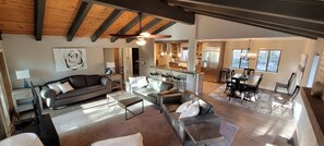 TV connectée, cheminée