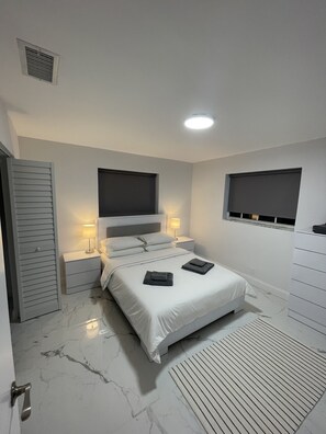 3 bedrooms, iron/ironing board, WiFi, bed sheets