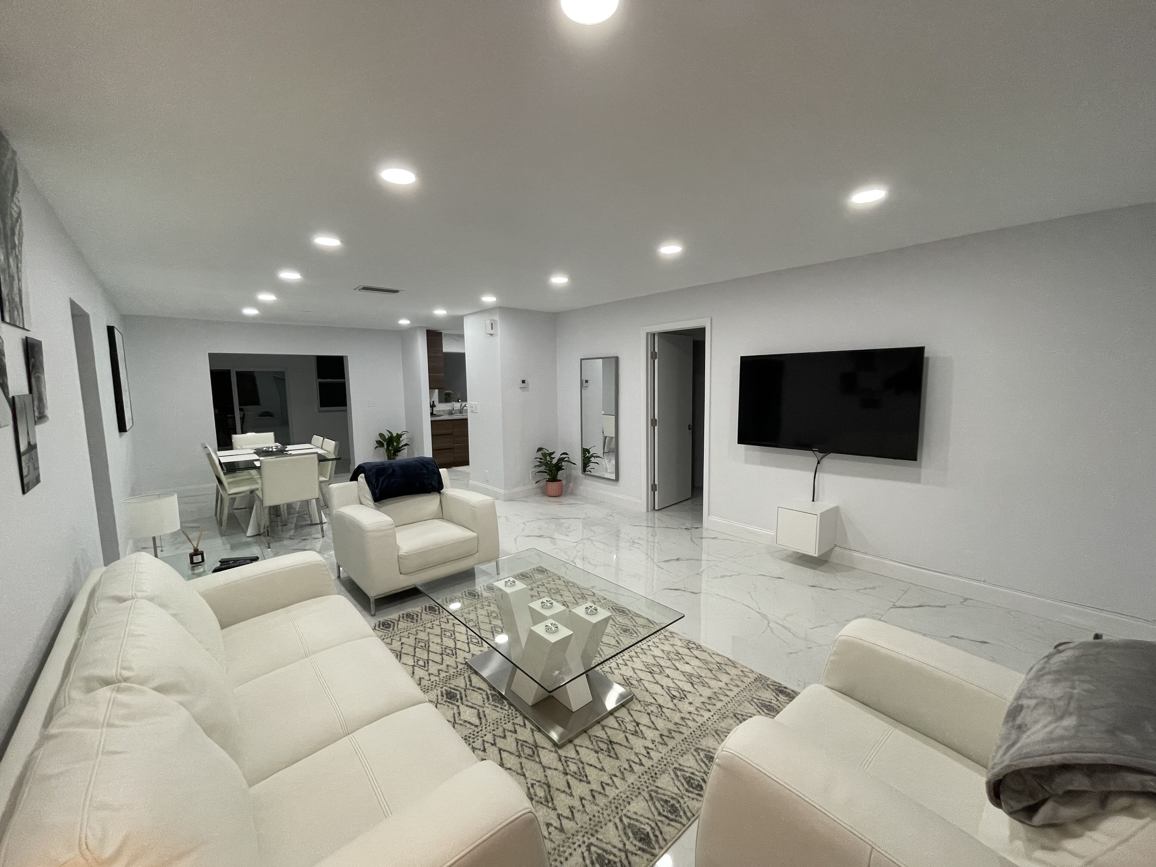 Stylish, Comfortable 3 bedroom house