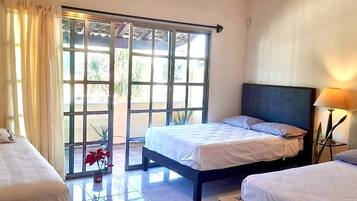 Familienzimmer | Daunenbettdecken, kostenloses WLAN