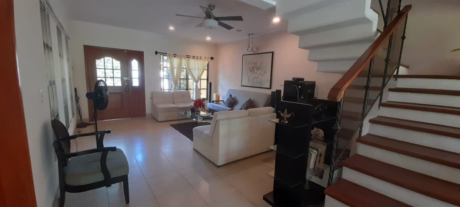 Photo - La Maison BLEUE