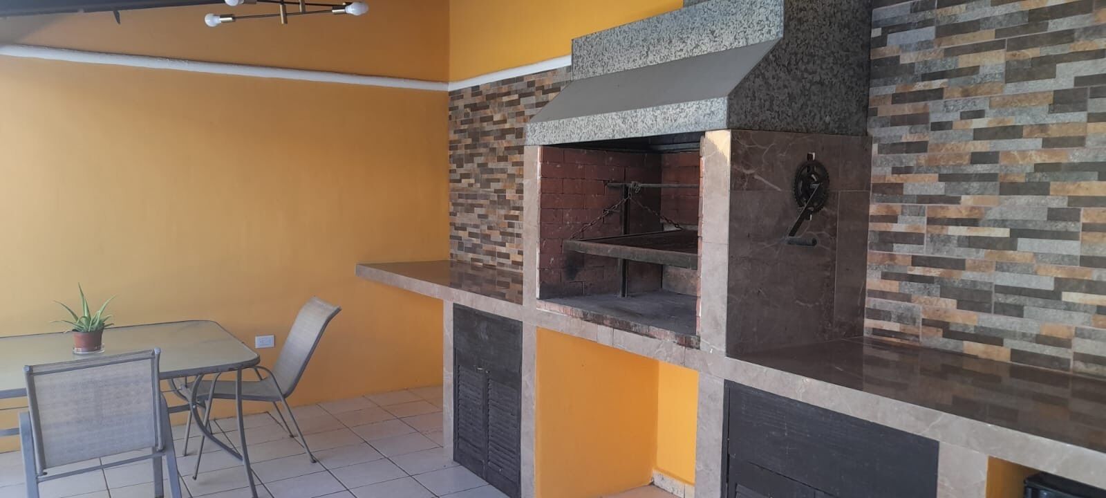 Photo - La Maison BLEUE