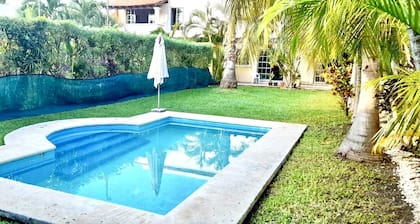 La Maison Bleue