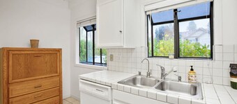 2BR Close To Stanford, Medical Center and Hospital