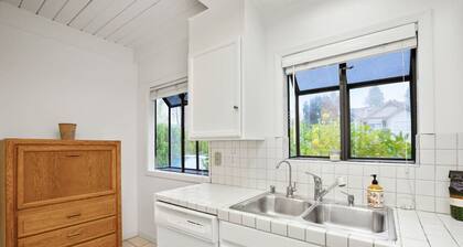 2BR Close To Stanford, Medical Center and Hospital