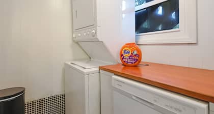 Renovated Historic 2 bed/1 bath Midtown ATL