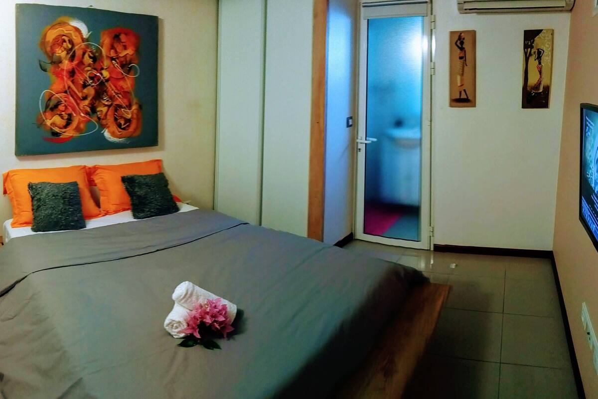 Signature Suite | 1 bedroom, premium bedding, memory foam beds, in-room safe