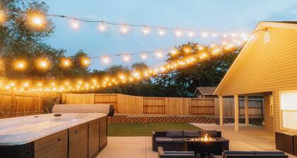 Luxury Downtown Getaway - Private 20ft Swim Spa