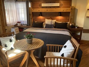 1 غرفة نوم ومكواة/لوح كي وواي فاي مجانًا وملاءات أسرّة