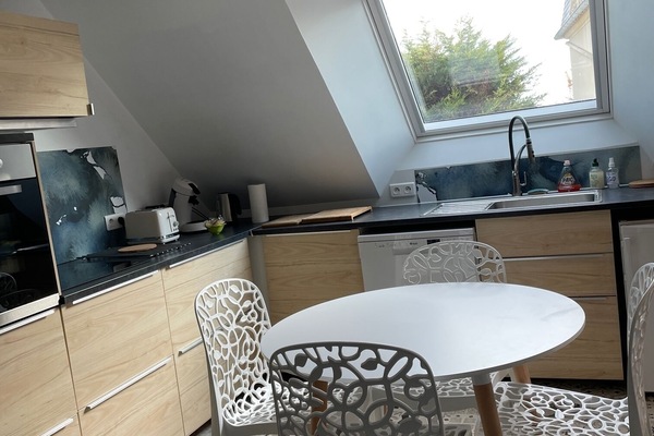 KĂŒhlschrank, Mikrowelle, Ofen, Herdplatte