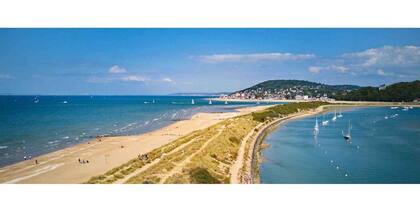 âLa poopâ House Dives sur mer/Cabourg 6 pers. Sea access - swimming pool on foot