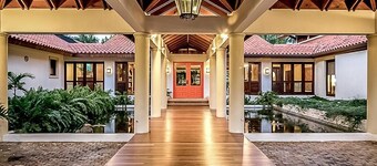 Amazing Villa with golf view