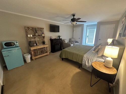 The Lakeside Suite at Moon Lake Farm - 2nd story deck overlooking the lake