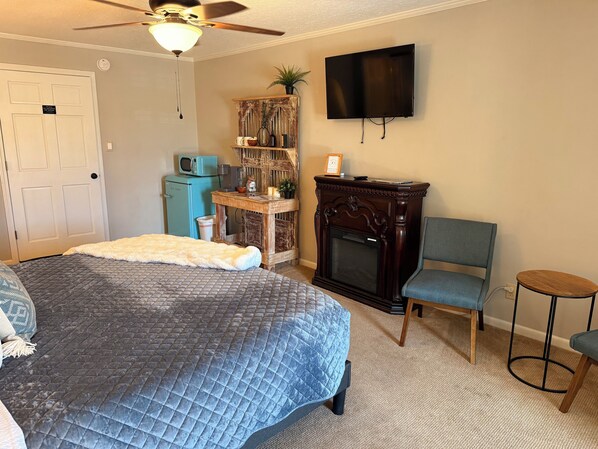1 bedroom, iron/ironing board, free WiFi, bed sheets