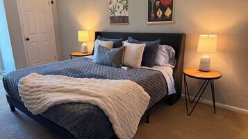 1 habitación, tabla de planchar con plancha, wifi gratis y ropa de cama