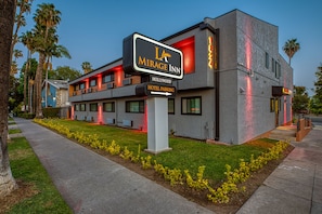 Exterior - La Mirage Inn - Hollywood (Los Angeles)