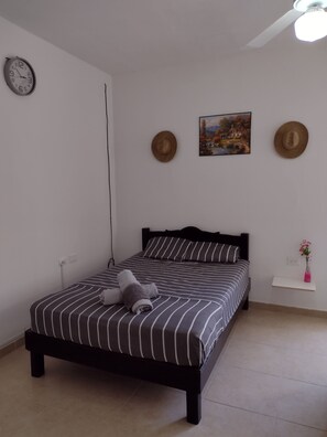 1 bedroom, iron/ironing board, free WiFi