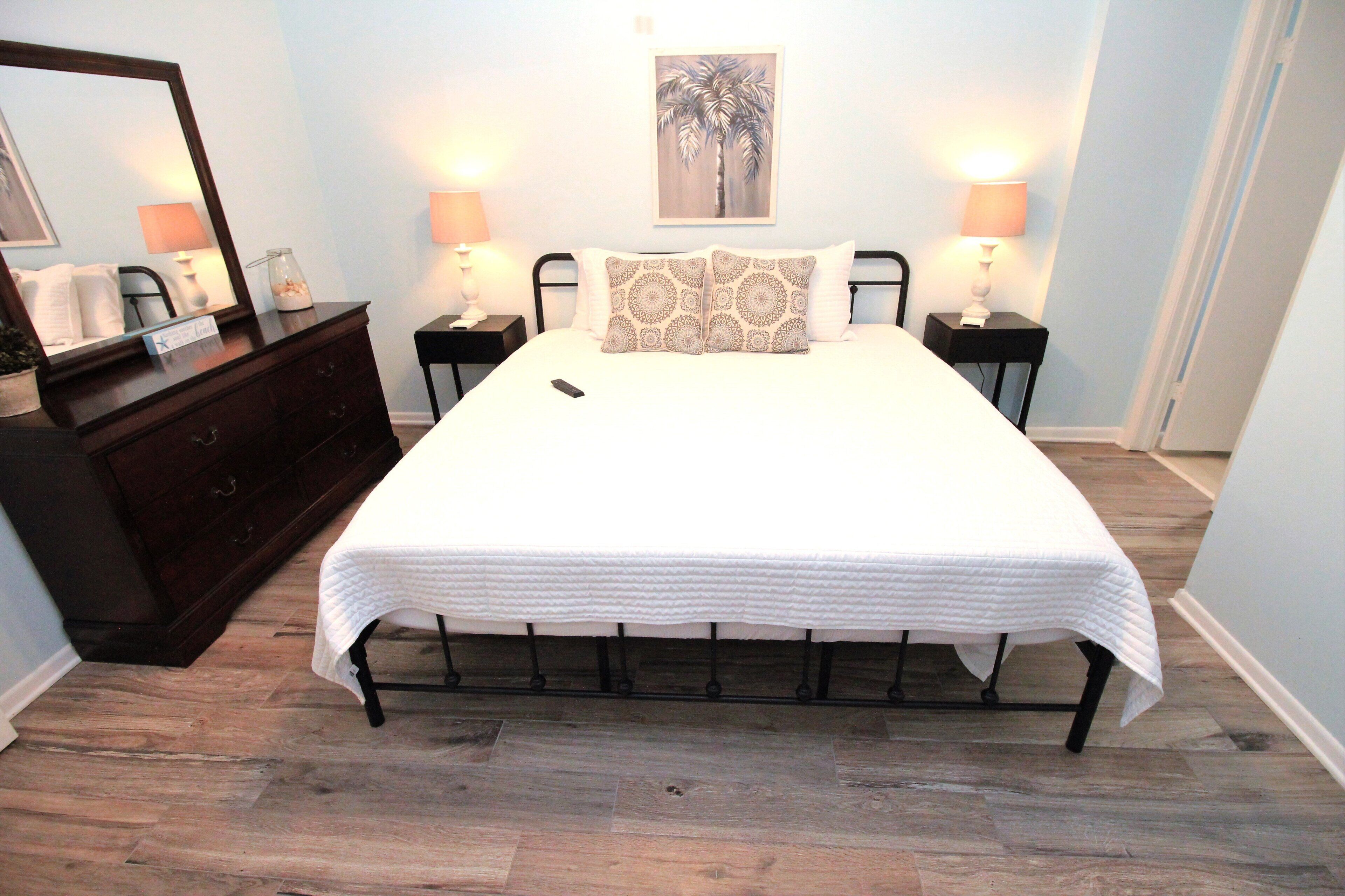 WiFi (free), bed sheets