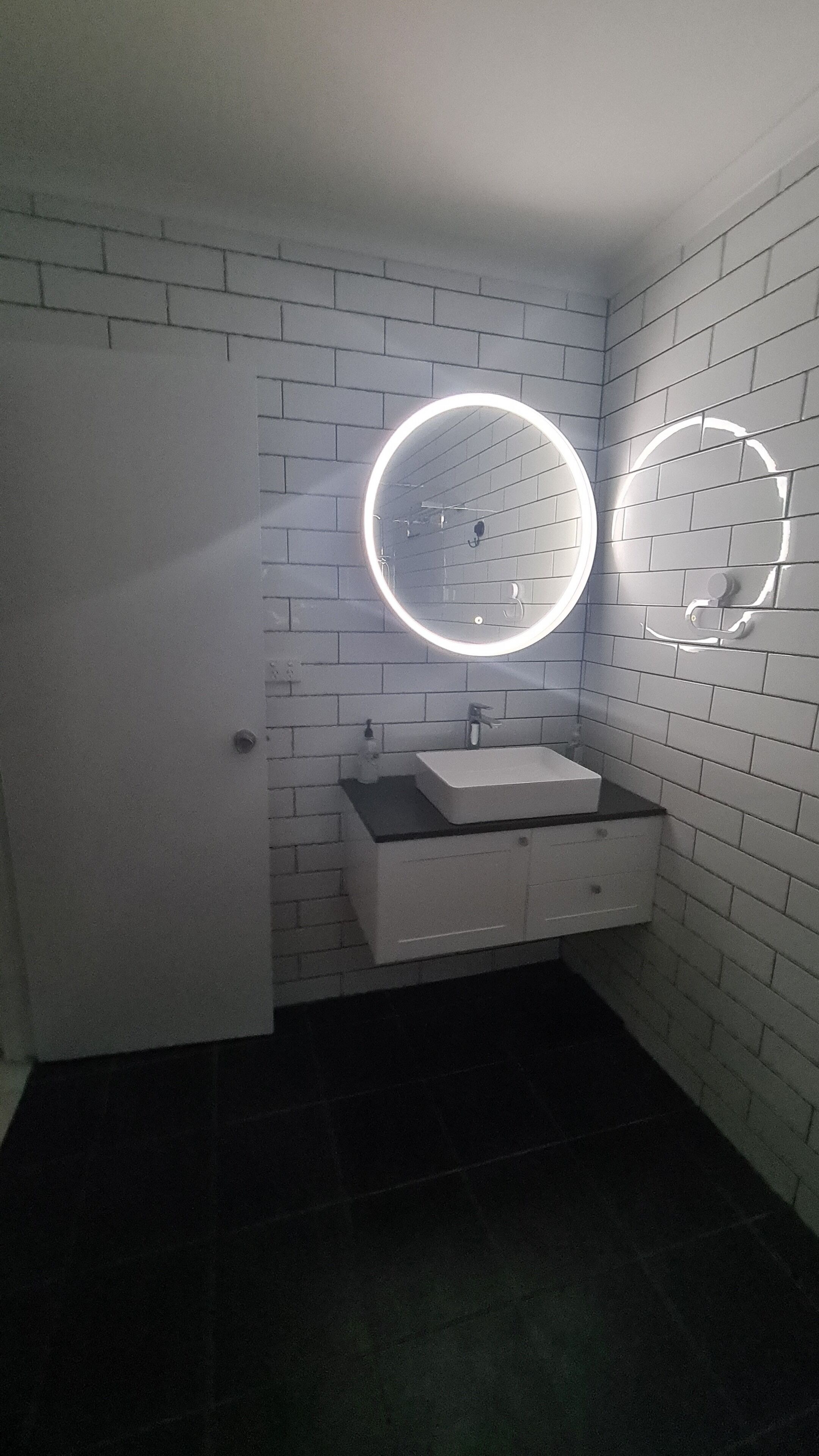 superior apartment | bathroom | shower, towels