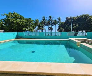 Outdoor pool - Emthree Seaside Apartments (North Ward)