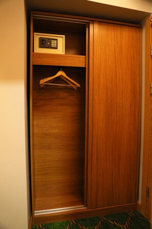 Comfort-Studio, mit Bad, Stadtblick | 1 Schlafzimmer, Bettwäsche aus ägyptischer Baumwolle