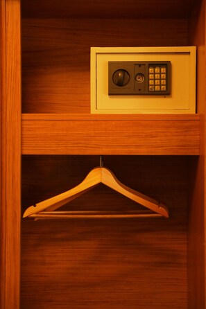 City-Dreibettzimmer | 1 Schlafzimmer, Bettwäsche aus ägyptischer Baumwolle