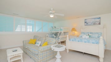 4 bedrooms, desk, iron/ironing board, travel crib