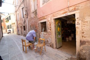 Unclassified image, 3 of 13, button - Ole Apartment - Veneziacentopercento (Venezia)