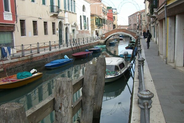 Imagen sin descripción, 1 de 18, botón