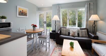 Cottage 420 - Clifden - sleeps 4 guests in 2 bedrooms