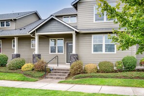 Exterior - Meritage: European-inspired Family Home (Corvallis)