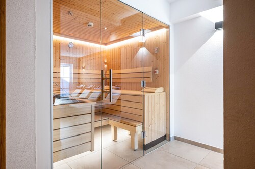Appartement Tauernlodge Sonnblick Top 2 mit Bergblick, Privatterrasse und Sauna