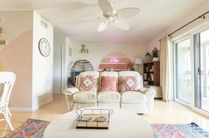 Smart TV, DVD player, books