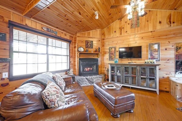 智能電視、壁爐