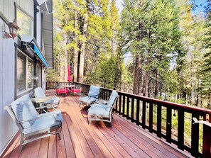 Property grounds - Bear Cabin w Views, AC Pool Table TT BBQ Hike Bike Swim (Arnold)