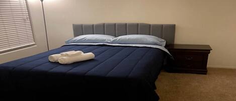 4 chambres, fer et planche à repasser, Wi-Fi gratuit, draps fournis