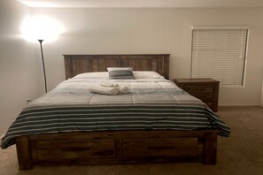 4 bedrooms, iron/ironing board, free WiFi, bed sheets