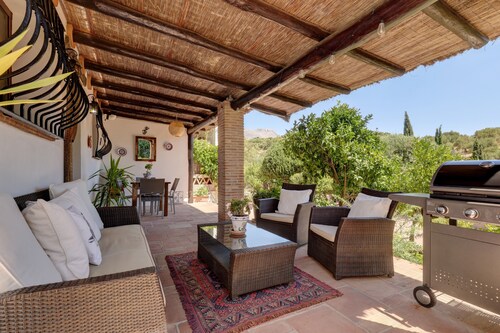 Cottage 'Finca del Rio' with Mountain View, Pool & Wi-Fi