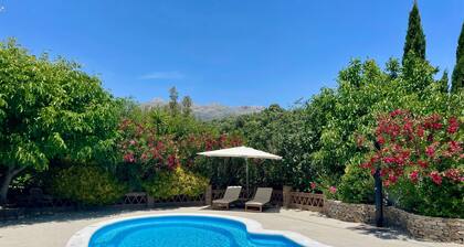 Cottage 'Finca del Rio' with Mountain View, Pool & Wi-Fi