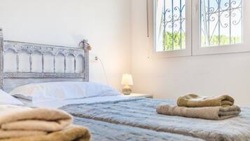 3 habitaciones, tabla de planchar con plancha y wifi gratis