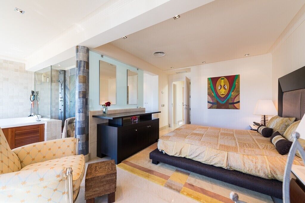 3 bedrooms, free WiFi, bed sheets