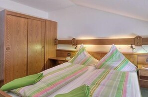 2 Schlafzimmer, Internetzugang, Bettwäsche