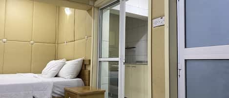 1 chambre, fer et planche à repasser, Wi-Fi gratuit, draps fournis