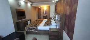 Economy Double or Twin Room | Premium bedding, free WiFi, bed sheets