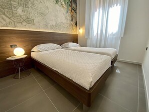 2 bedrooms, desk, iron/ironing board, free WiFi - Appartamento Anice B: A welcoming apartment situated in a central location, at a short distance from the main tourist attractions of the city, with Free WI-FI. (Trapani)