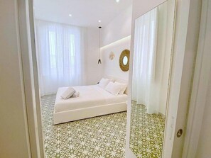 1 slaapkamer, een bureau, een strijkplank/strijkijzer, gratis wifi