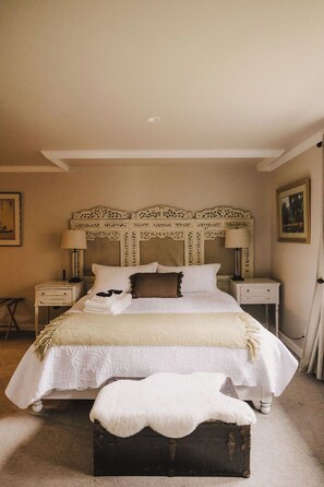 8 chambres, fer et planche à repasser, Wi-Fi gratuit, draps fournis