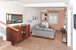 Casa | Área de estar | Smart TV 42 polegadas com canais digitais, TV, Netflix