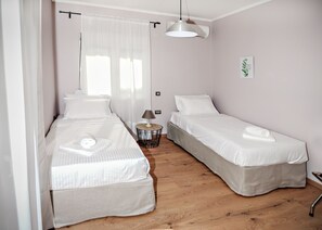 Casa | 3 quartos, espaço de trabalho para notebook, quartos à prova de som