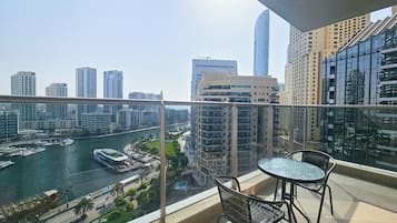 Luxury Apartment | Balcony